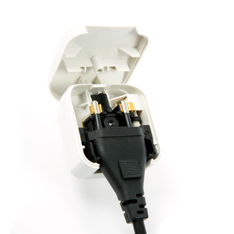 European To Uk Converter Plug. White 3 Amp (Ecp)
